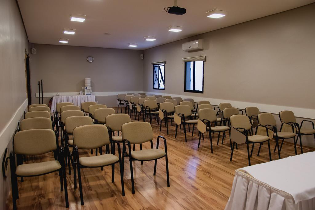 Class Hotel Алфенас Экстерьер фото